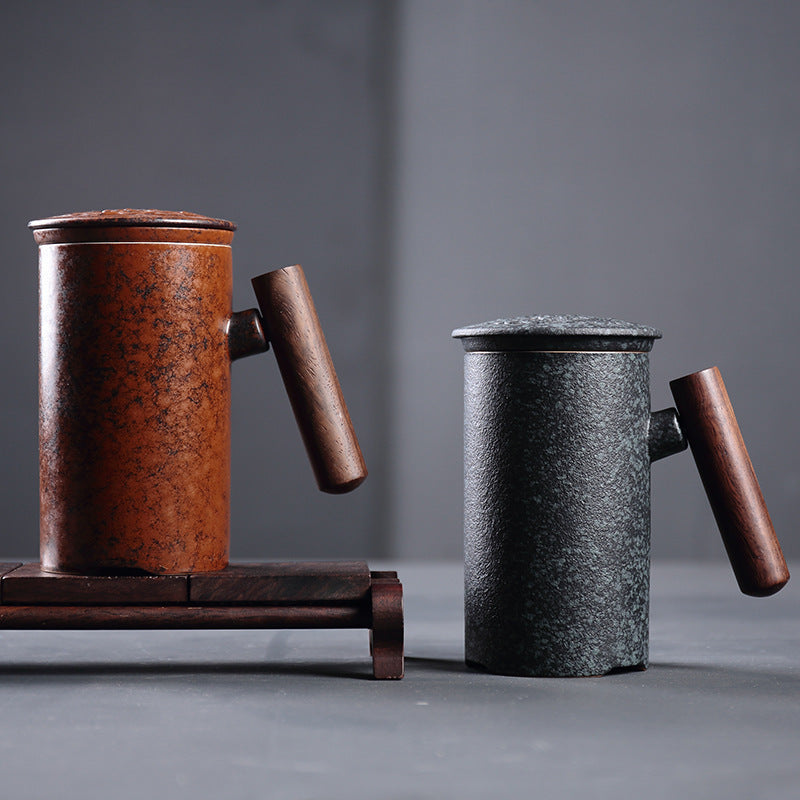 Tazas japonesas comerciales con asas de madera
