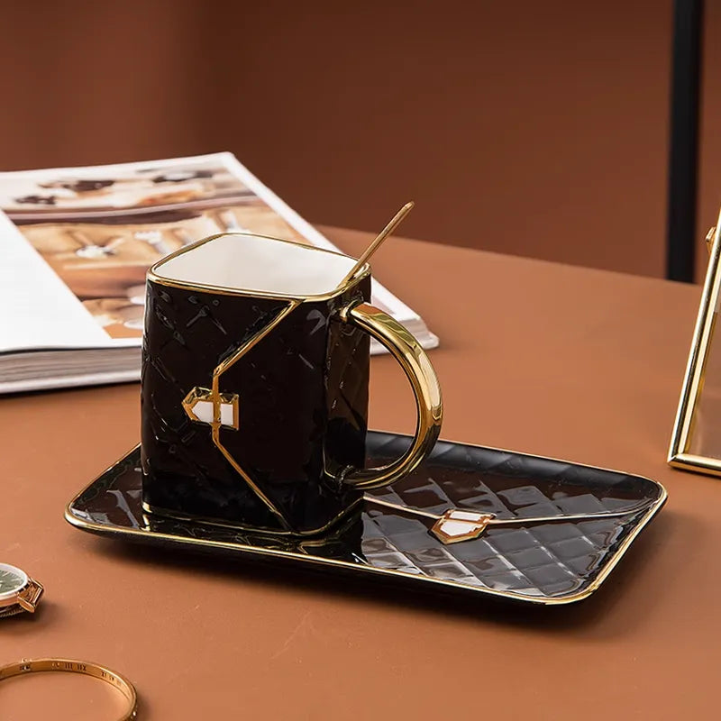 Taza de cerámica de lujo ligera exquisita