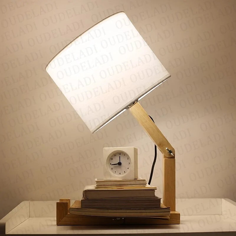 Lámpara de mesa robot de madera E14 110-240V Luz nocturna