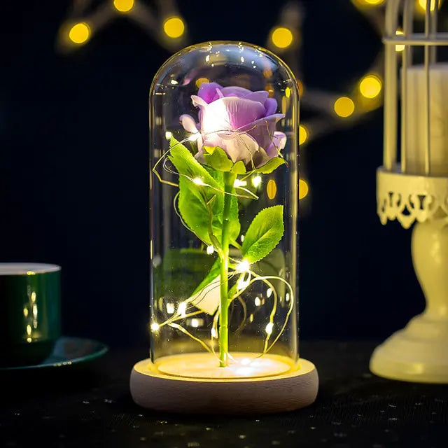 Decoración de flores artificiales en cúpula