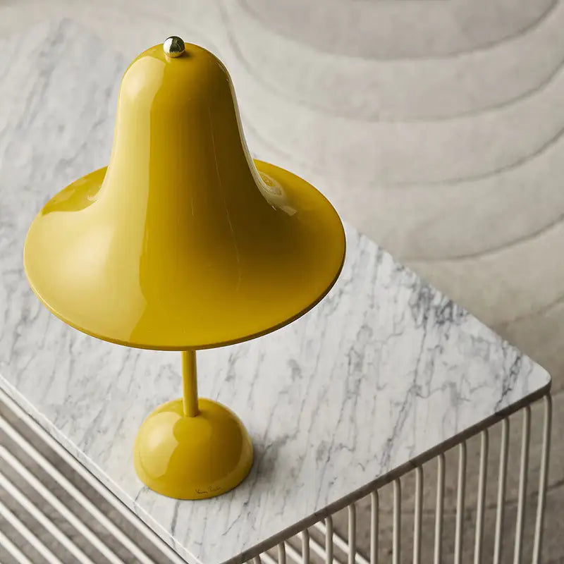 Lámpara de mesa recargable Classy Bell