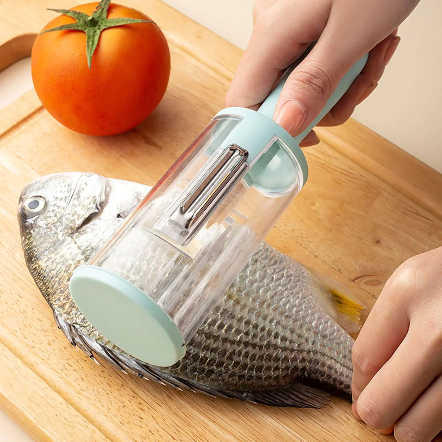 Multifunctional Peeling Knife with Storage